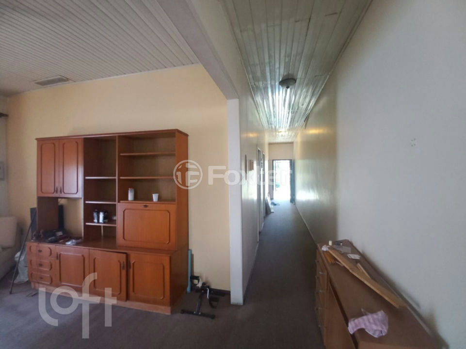 Casa à venda com 3 quartos, 200m² - Foto 1