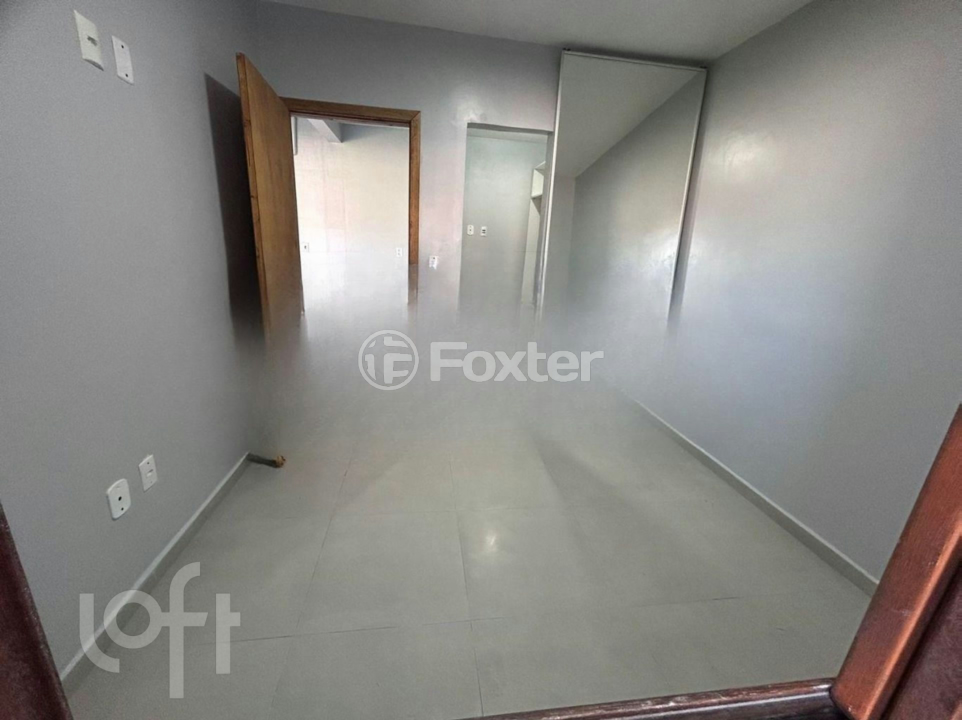 Casa à venda com 2 quartos, 38m² - Foto 6