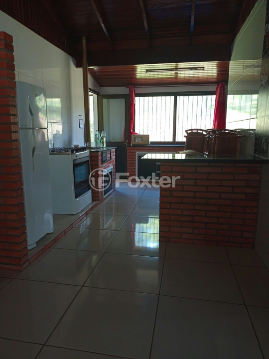 Fazenda à venda com 5 quartos, 230m² - Foto 1