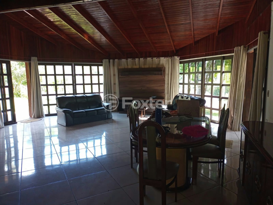 Fazenda à venda com 5 quartos, 230m² - Foto 4