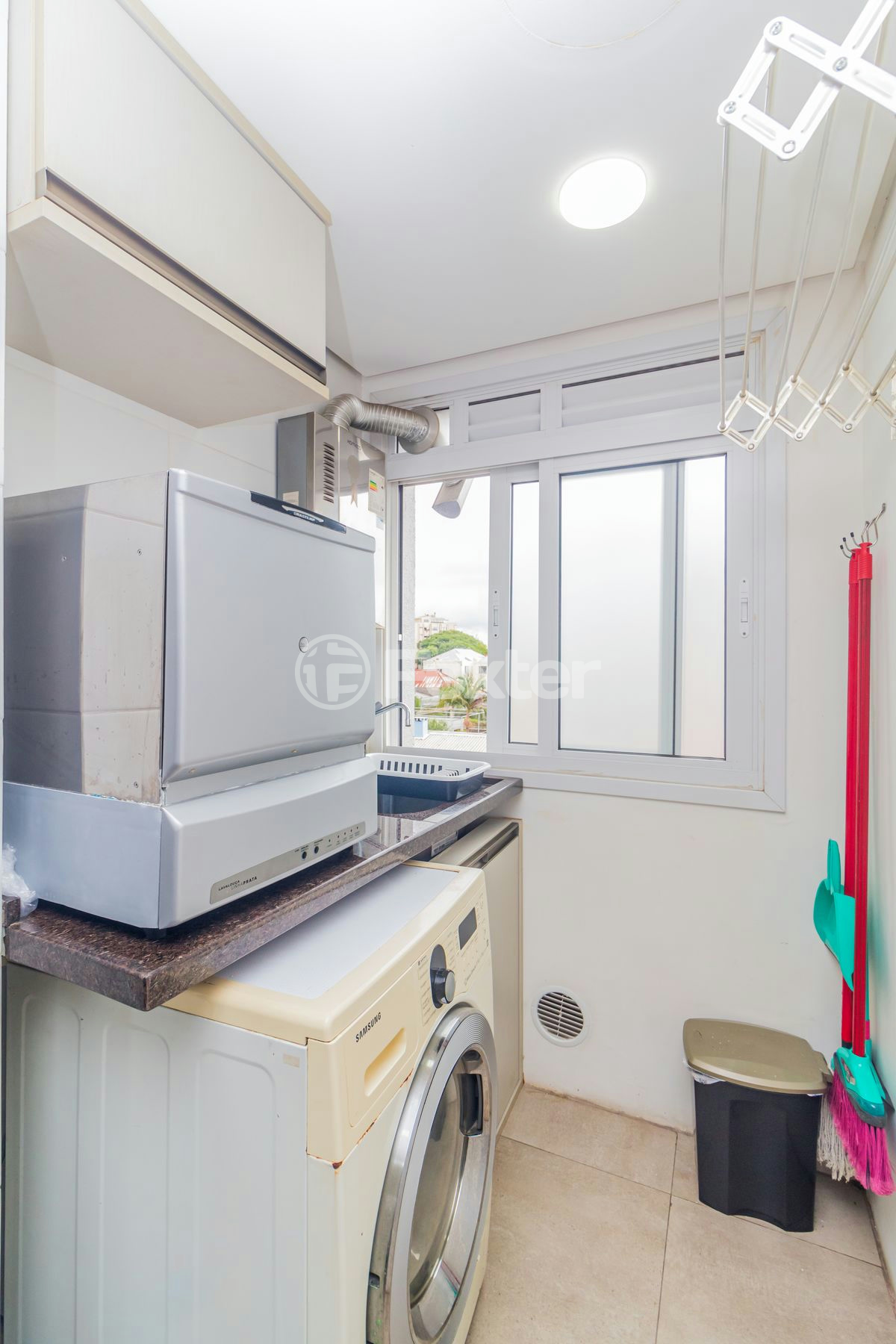 Apartamento à venda com 2 quartos, 57m² - Foto 17