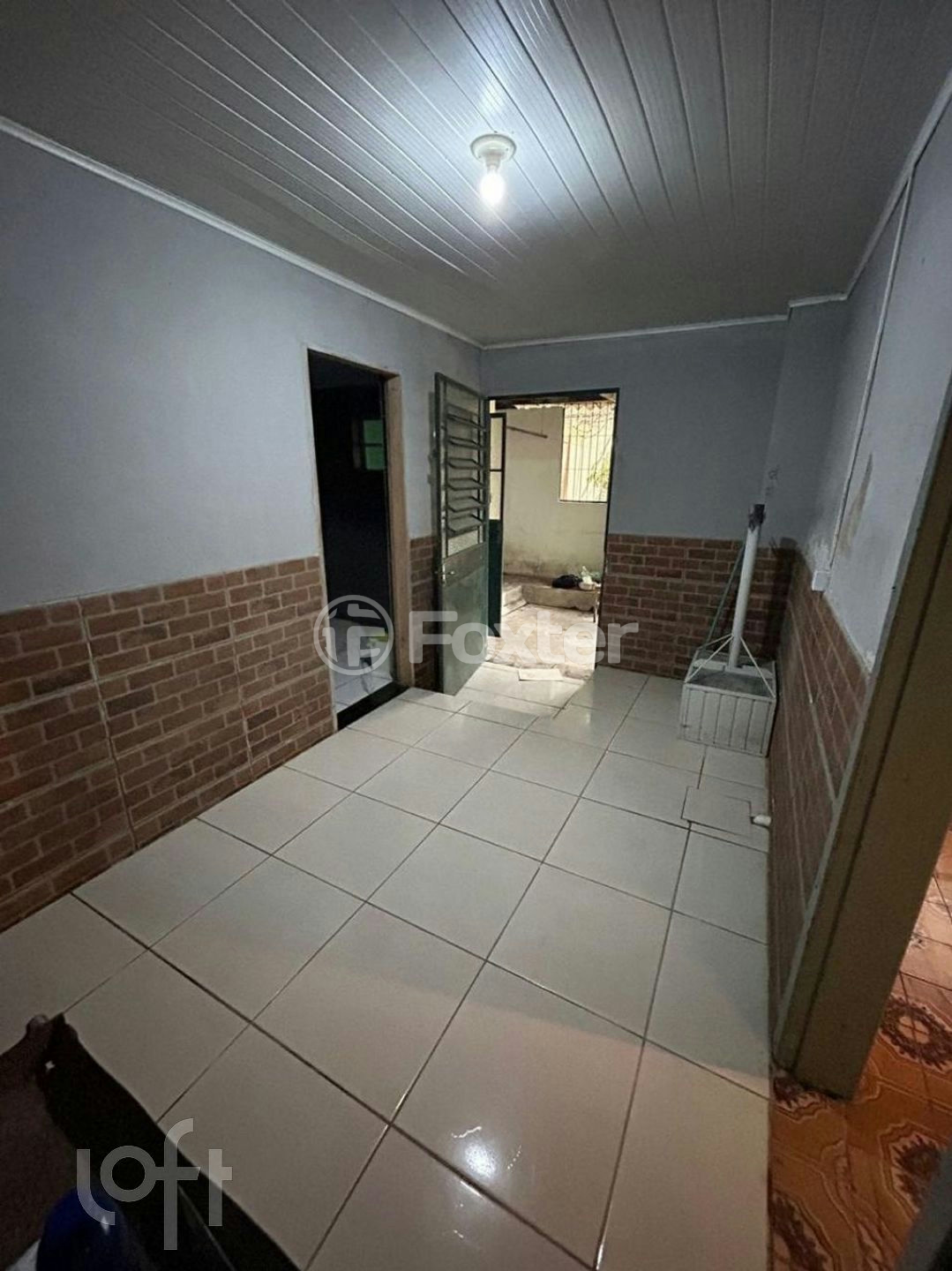 Casa à venda com 4 quartos, 140m² - Foto 4