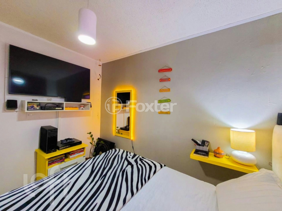 Apartamento à venda com 2 quartos, 33m² - Foto 11