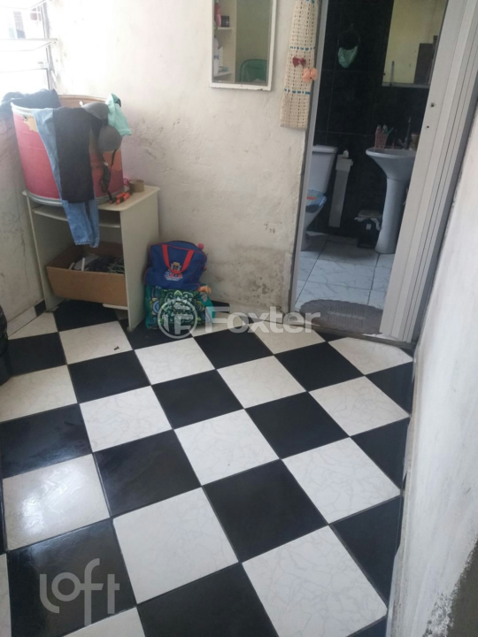Casa à venda com 1 quarto, 329m² - Foto 2