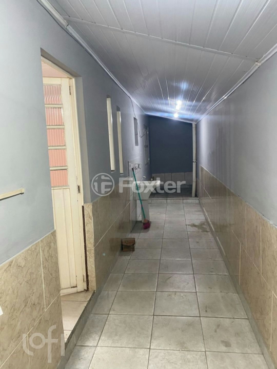 Casa à venda com 2 quartos, 45m² - Foto 2