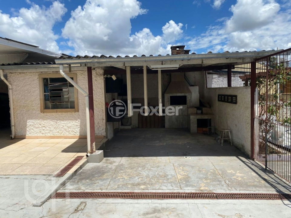 Casa à venda com 2 quartos, 45m² - Foto 8