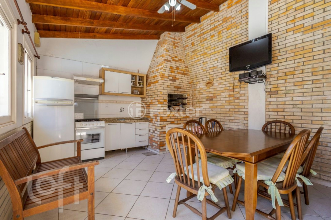 Casa à venda com 5 quartos, 261m² - Foto 8