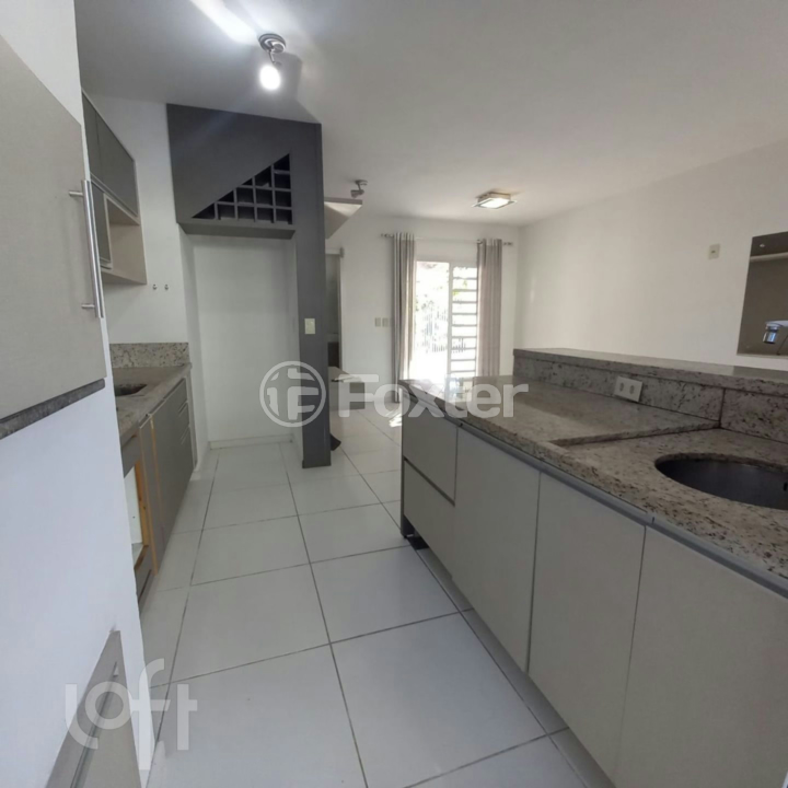 Casa à venda com 3 quartos, 79m² - Foto 12