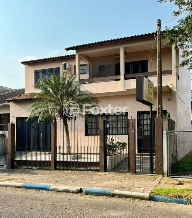 Casa à venda com 3 quartos, 193m² - Foto 1
