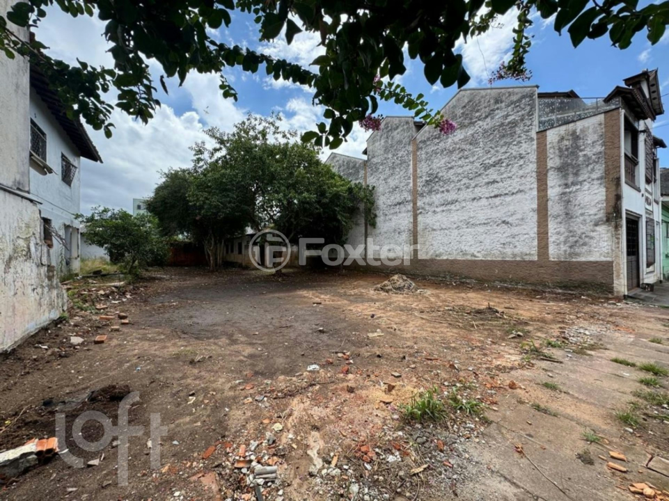 Casa à venda com 1 quarto, 660m² - Foto 1