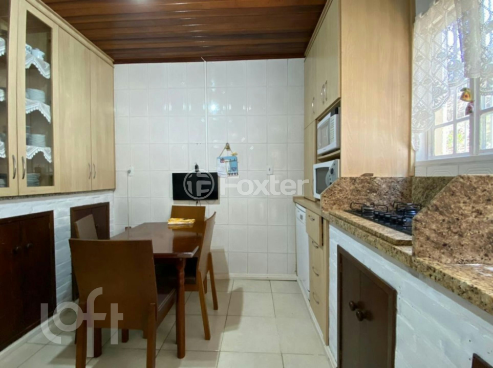 Casa à venda com 3 quartos, 223m² - Foto 8