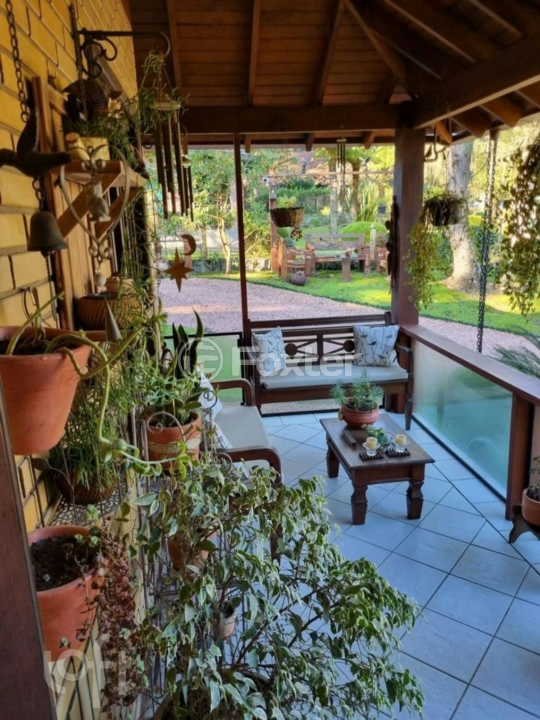 Casa à venda com 4 quartos, 260m² - Foto 4