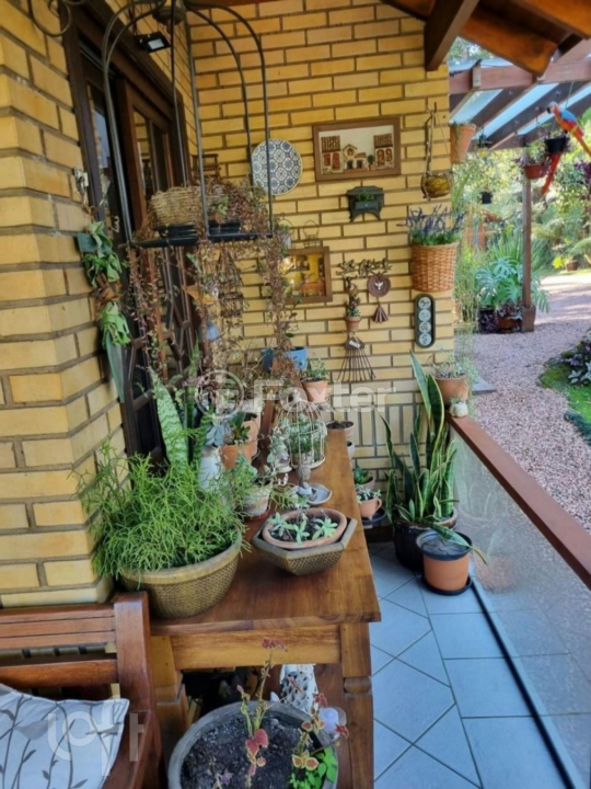 Casa à venda com 4 quartos, 260m² - Foto 11