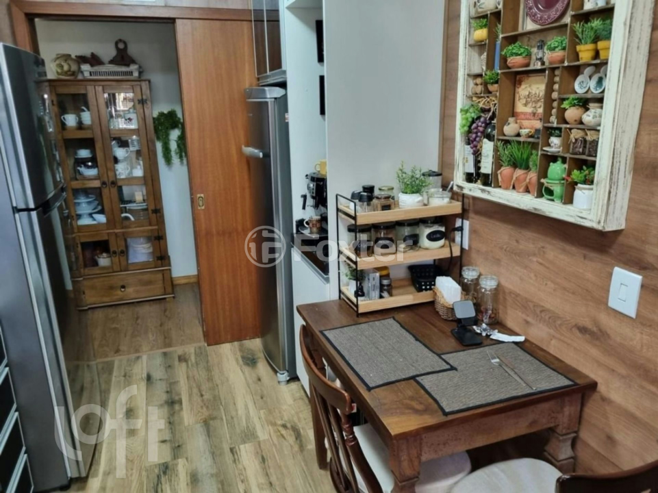 Casa à venda com 4 quartos, 260m² - Foto 3