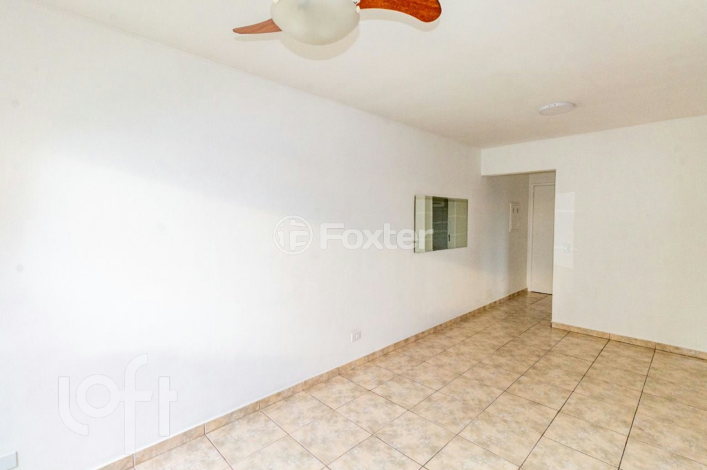 Apartamento à venda com 2 quartos, 70m² - Foto 2