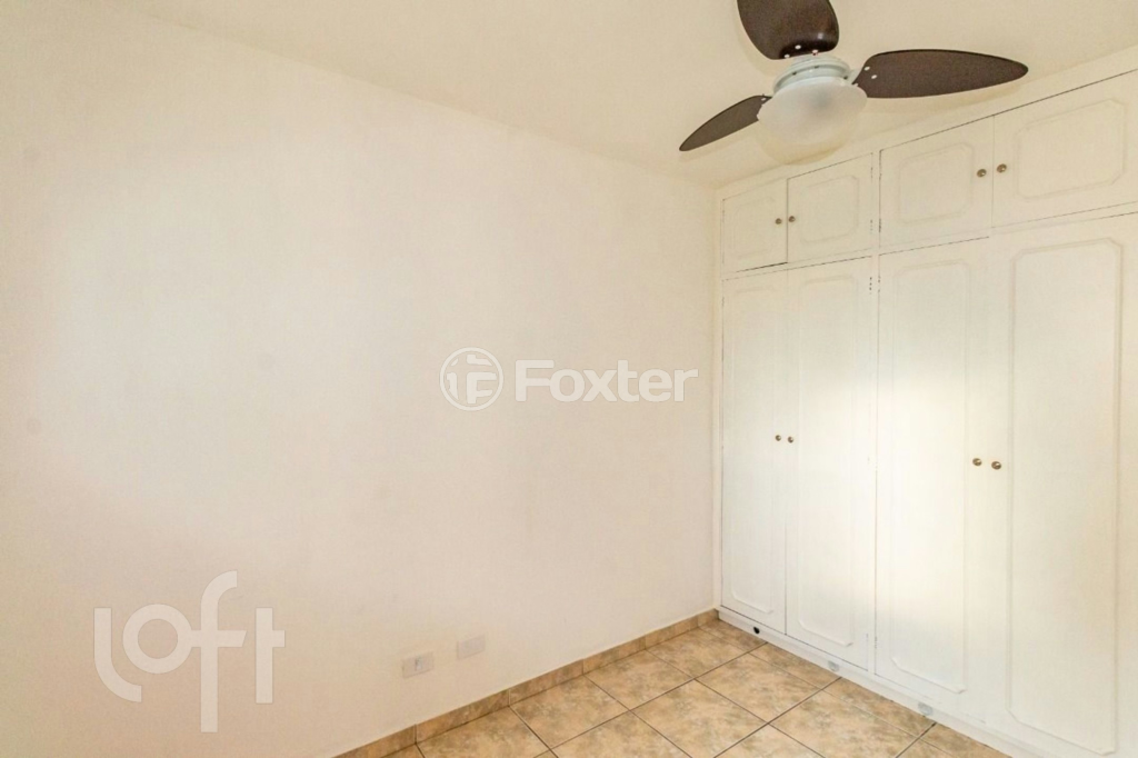 Apartamento à venda com 2 quartos, 70m² - Foto 12