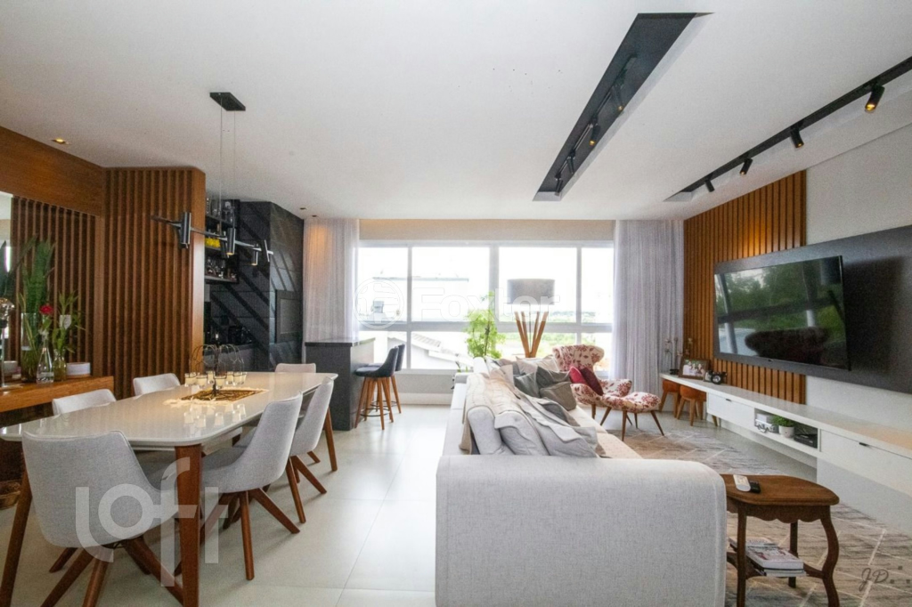 Apartamento à venda com 3 quartos, 130m² - Foto 1