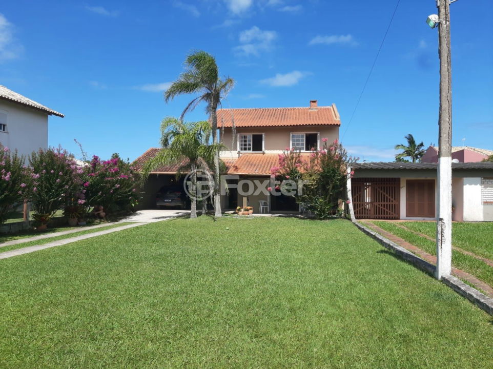 Casa à venda com 3 quartos, 183m² - Foto 1