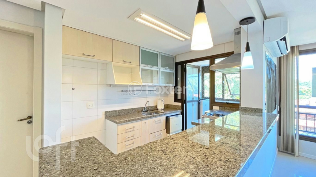 Apartamento à venda com 3 quartos, 94m² - Foto 17