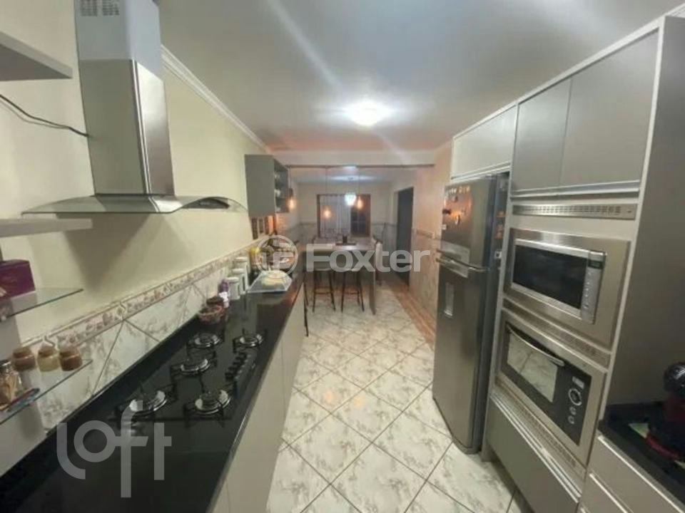 Casa à venda com 5 quartos, 170m² - Foto 4