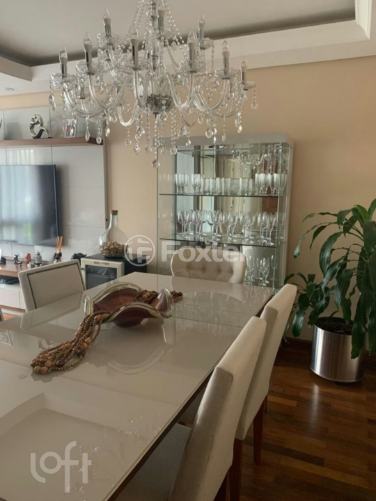 Apartamento à venda com 3 quartos, 110m² - Foto 1