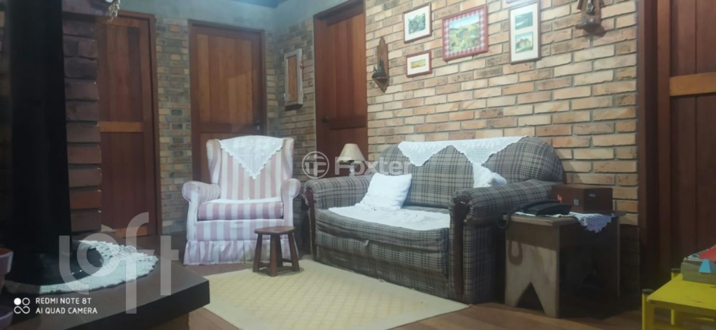 Casa à venda com 4 quartos, 256m² - Foto 3