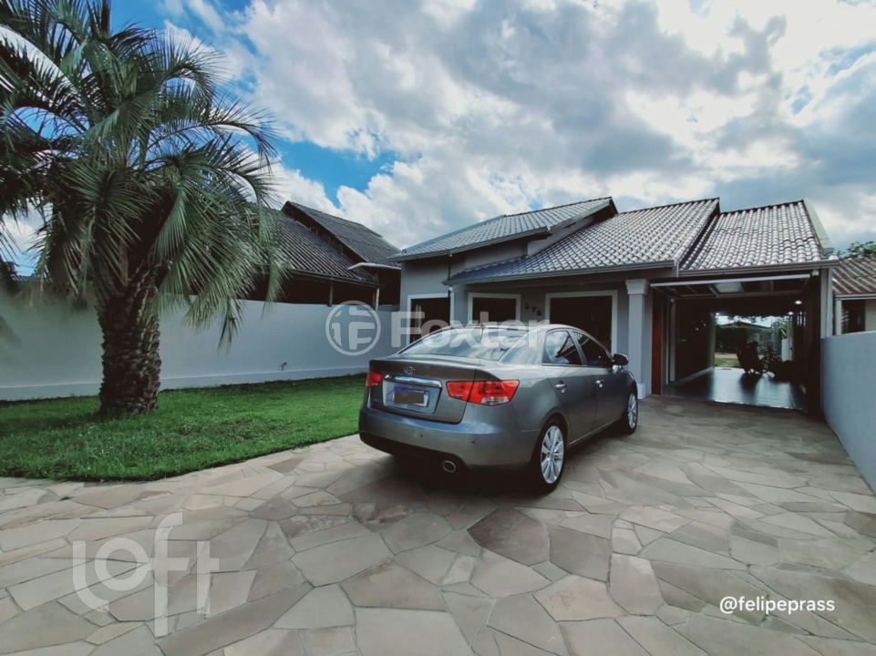 Casa à venda com 3 quartos, 500m² - Foto 2