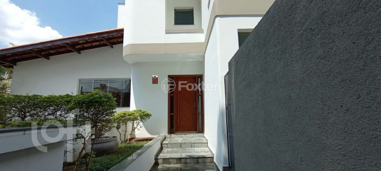 Casa à venda com 3 quartos, 303m² - Foto 1