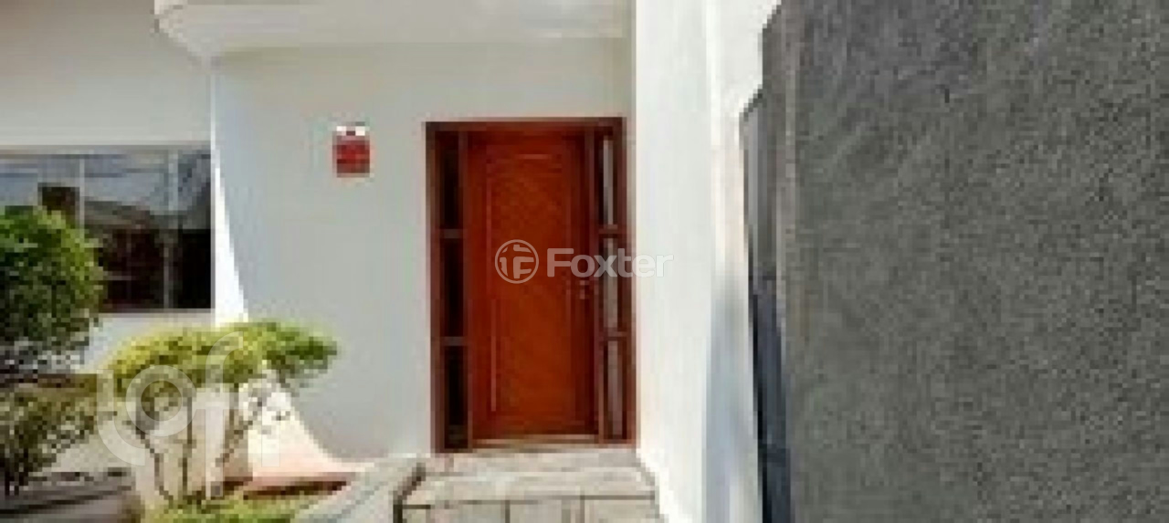 Casa à venda com 3 quartos, 303m² - Foto 2