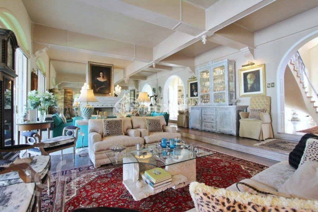 Casa à venda com 4 quartos, 680m² - Foto 8