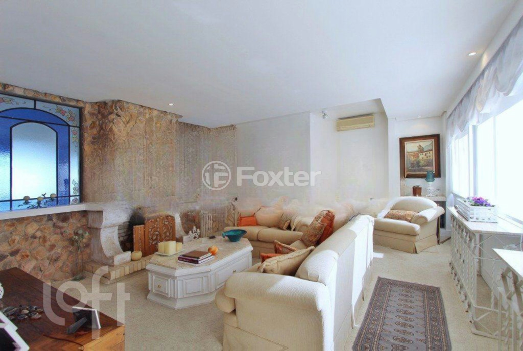 Casa à venda com 4 quartos, 680m² - Foto 2