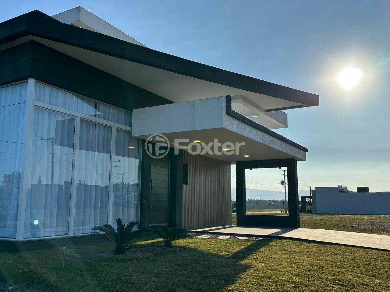 Casa de Condomínio à venda com 3 quartos, 188m² - Foto 1