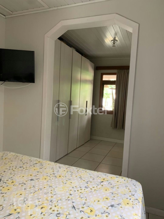 Casa à venda com 3 quartos, 72m² - Foto 12