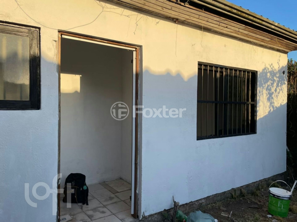 Casa à venda com 2 quartos, 67m² - Foto 1