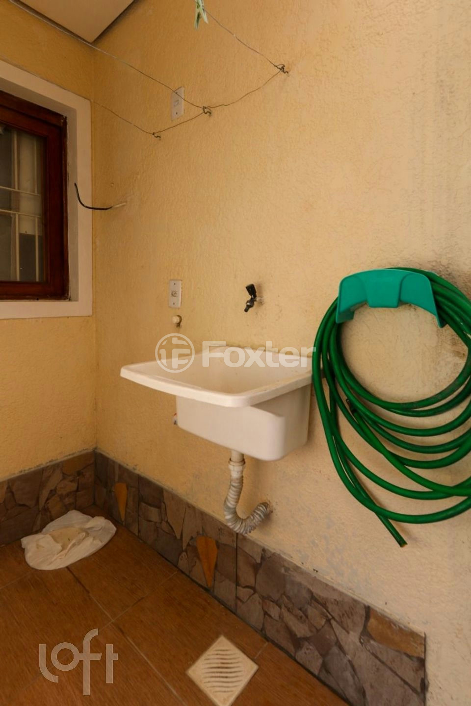 Casa à venda com 2 quartos, 80m² - Foto 3