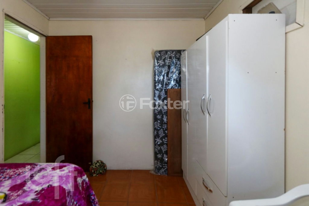 Casa à venda com 3 quartos, 80m² - Foto 2