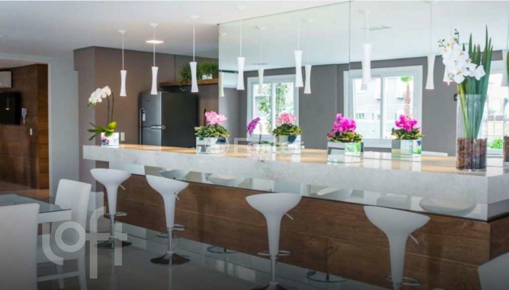 Apartamento à venda com 2 quartos, 60m² - Foto 33