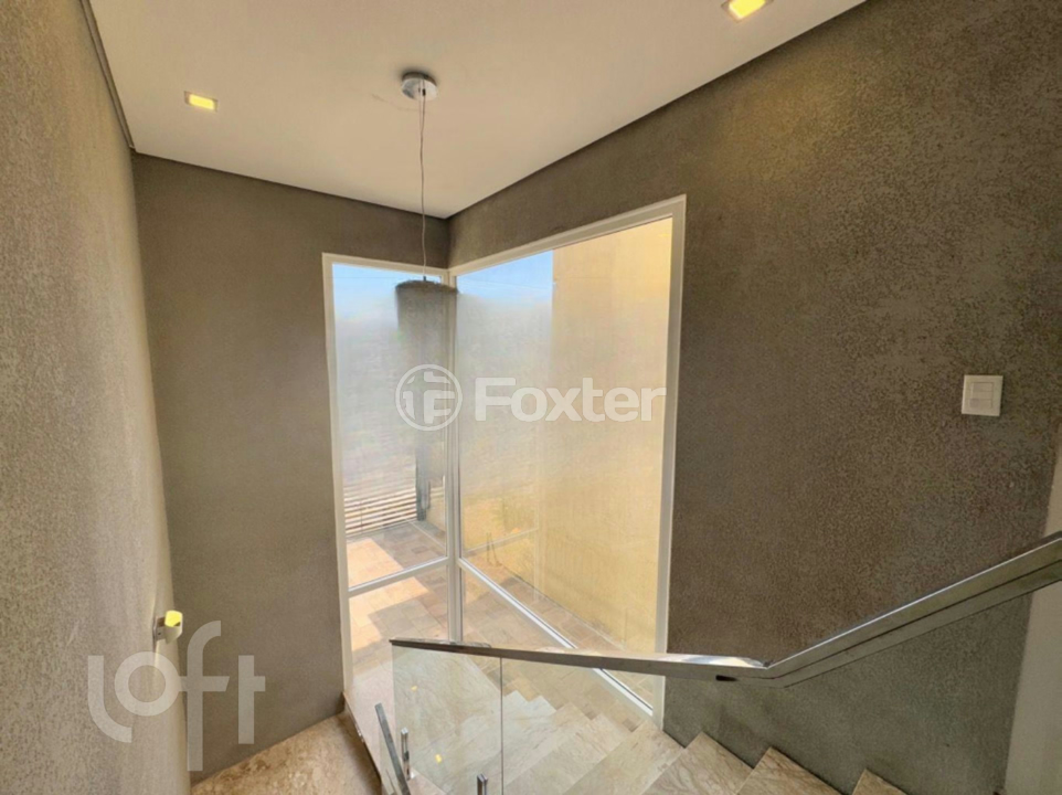 Casa à venda com 3 quartos, 240m² - Foto 8