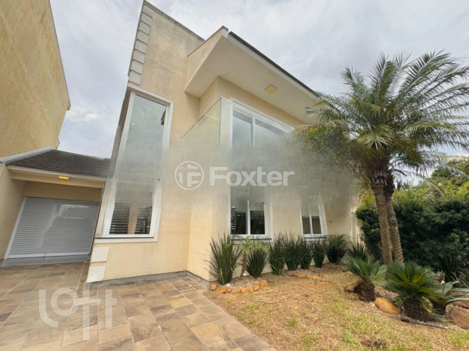 Casa à venda com 3 quartos, 240m² - Foto 2