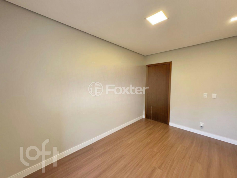 Casa à venda com 3 quartos, 240m² - Foto 28