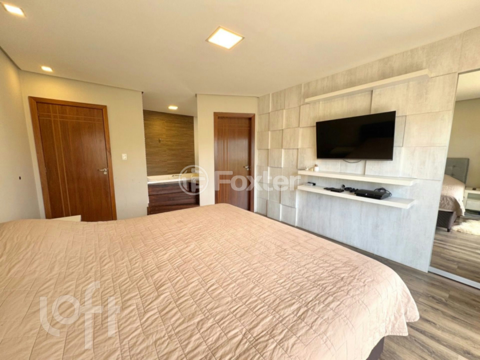 Casa à venda com 3 quartos, 240m² - Foto 14