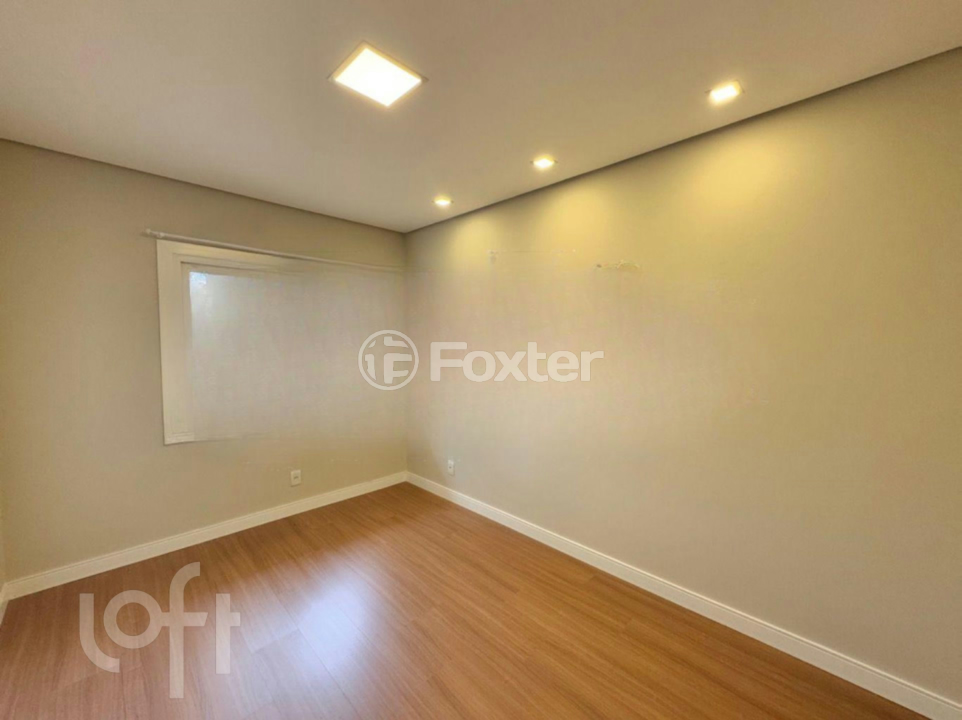Casa à venda com 3 quartos, 240m² - Foto 32