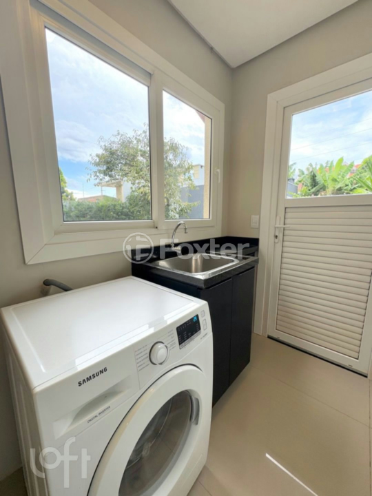 Casa à venda com 3 quartos, 240m² - Foto 63