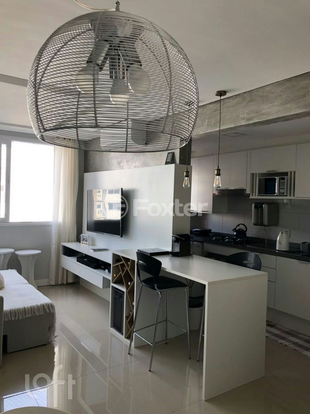 Apartamento à venda com 2 quartos, 62m² - Foto 1