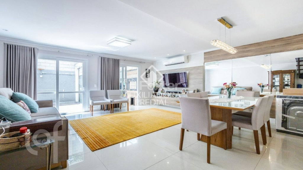 Casa de Condomínio à venda com 3 quartos, 218m² - Foto 1