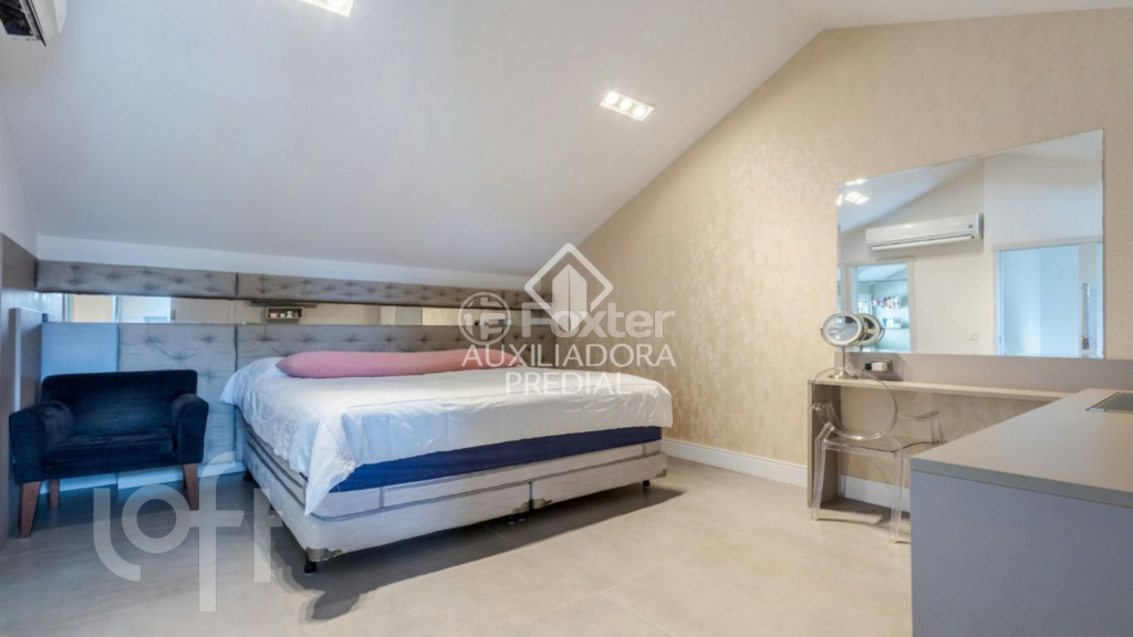 Casa de Condomínio à venda com 3 quartos, 218m² - Foto 16