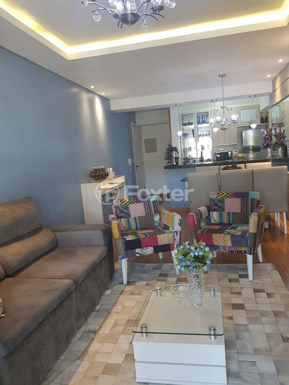 Apartamento à venda com 2 quartos, 78m² - Foto 2