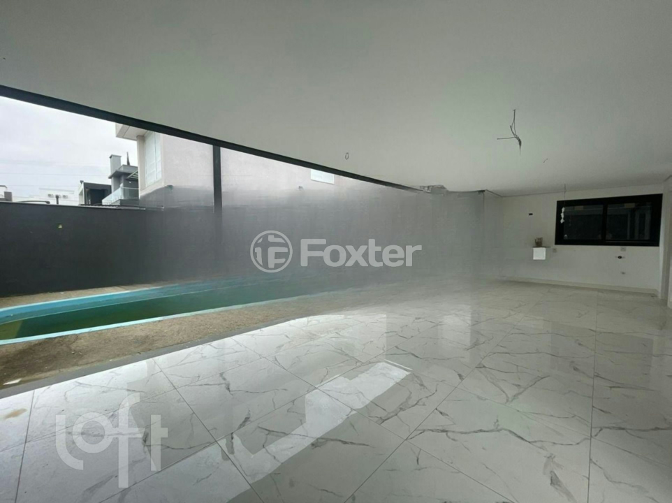 Casa de Condomínio à venda com 4 quartos, 320m² - Foto 3