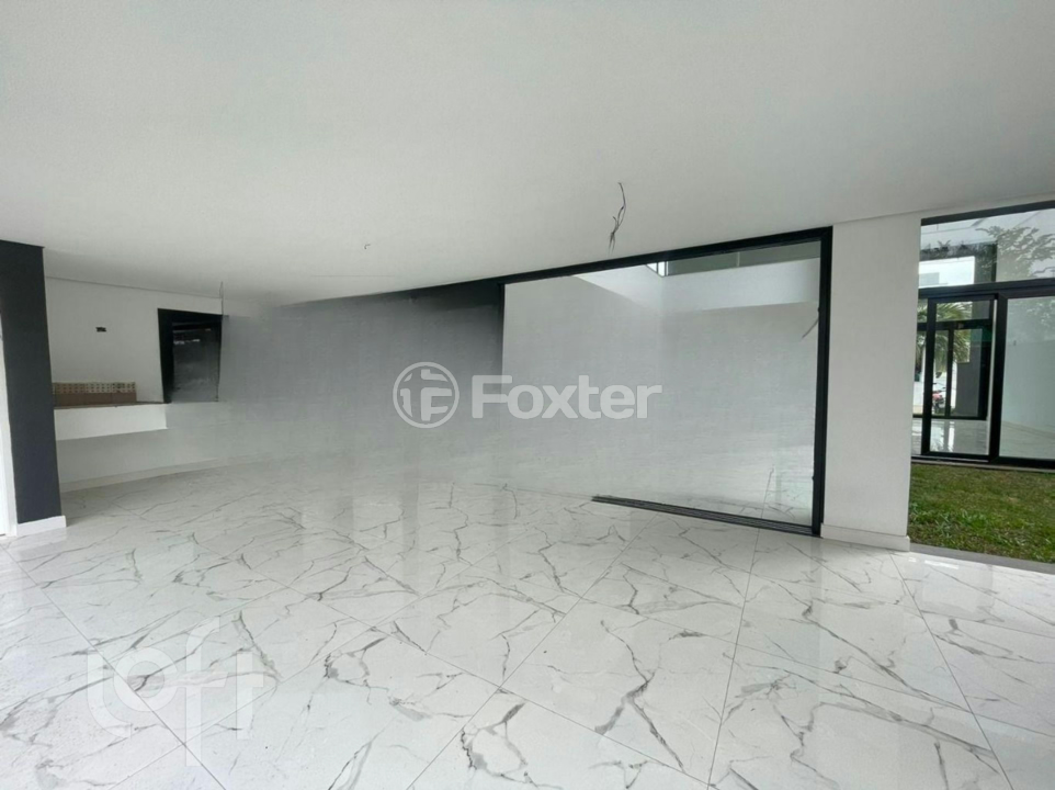 Casa de Condomínio à venda com 4 quartos, 320m² - Foto 4