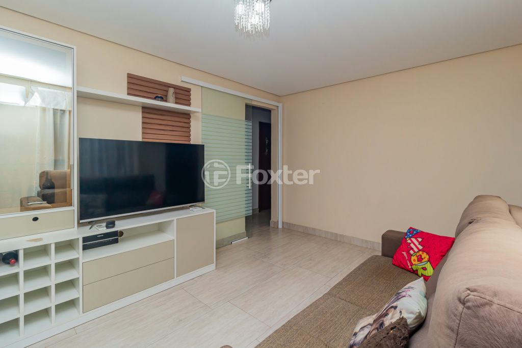 Casa à venda com 4 quartos, 188m² - Foto 2